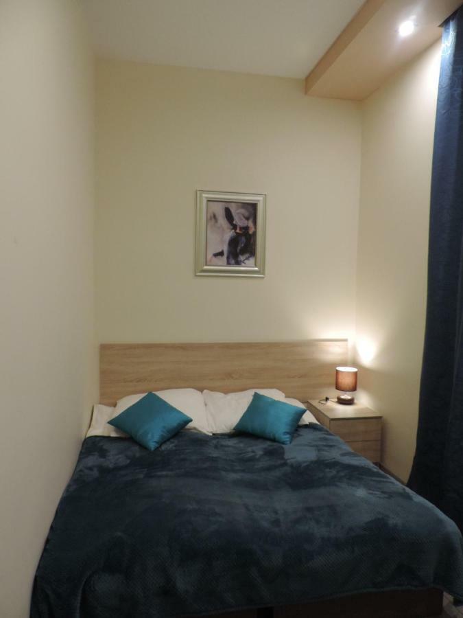 Apartament Blue Кросно Экстерьер фото