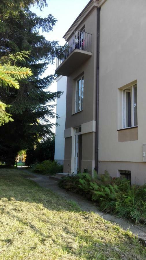 Apartament Blue Кросно Экстерьер фото